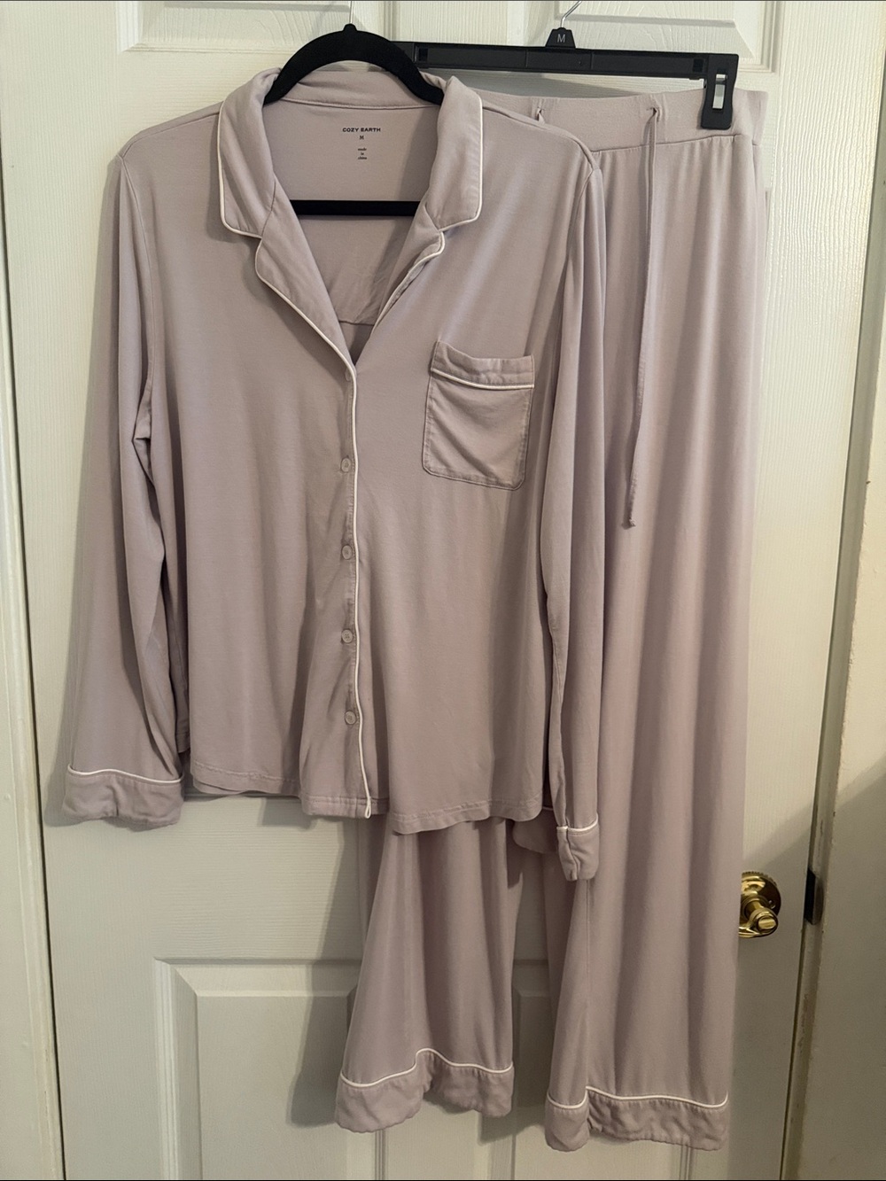 COZY EARTH MEDIUM Stretch-Knit Classic Long Sleeve Pajamas SET Lilac Bamboo - Picture 2 of 15